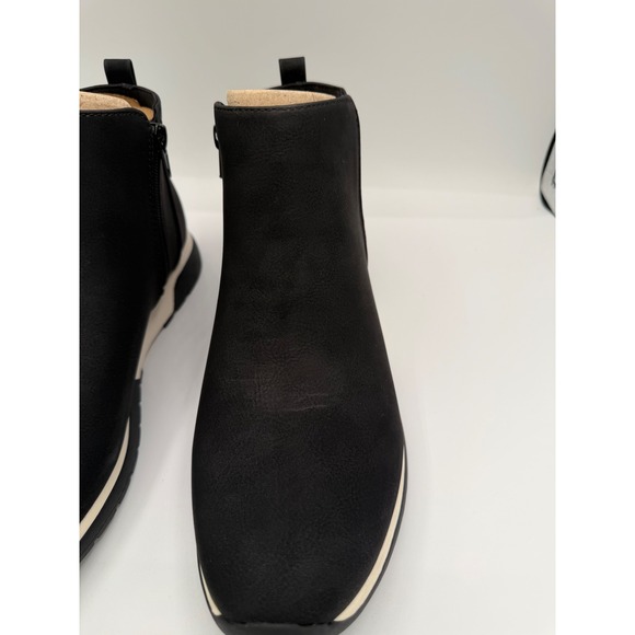 Aerosoles Black Ankle Chelsea Sneaker Boots Side Zip Women's - Picture 4 of 11